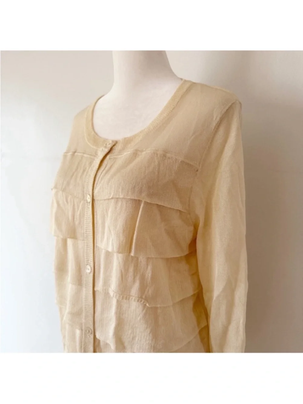 Talbots Women Ruffle Cardigan Medium Neutral Office Preppy Coastal Beachy Casual
